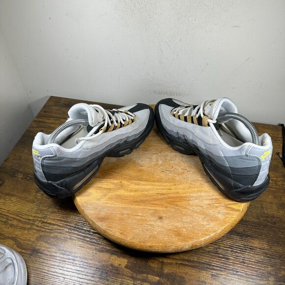 Nike Air Max 95 Yellow Strike Shoes Sneakers Men's Size 8 DX4236-100 - Picture 6 of 8